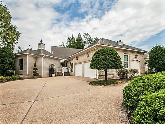 Where We Live: European-style villa in Governor’s Land-Williamsburg VA